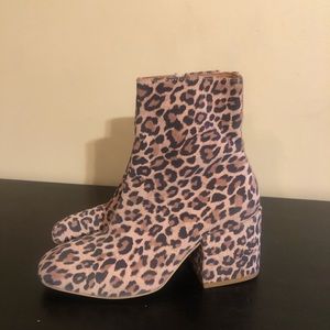 Never Worn Free People - Leopard Pointed Toe Booties